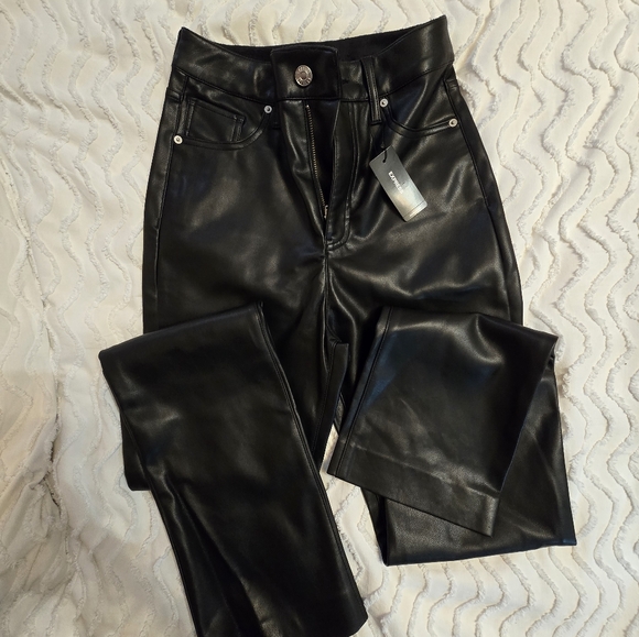 Express womans leather pants - Picture 4 of 4